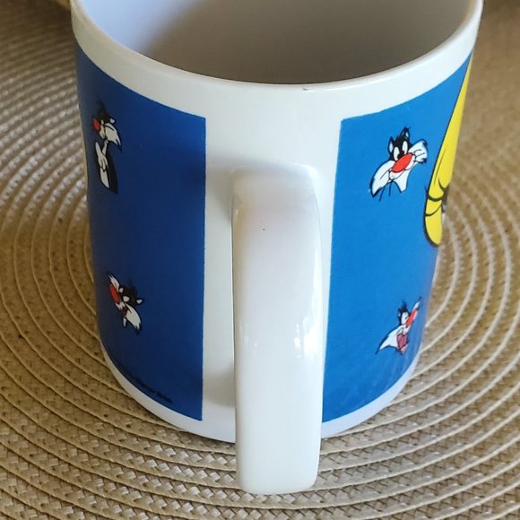 1998 Looney Tunes Tweety Bird and Sylvester Coffee Mug - Picture 3 of 9